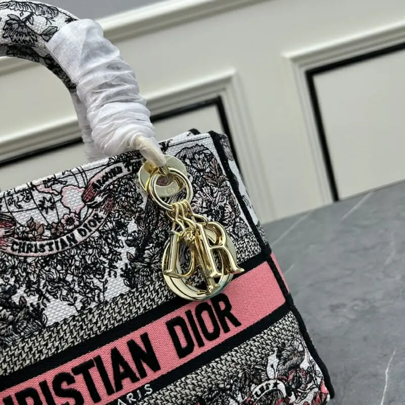 christian dior aaa qualite sac a main  pour femme s_12411253